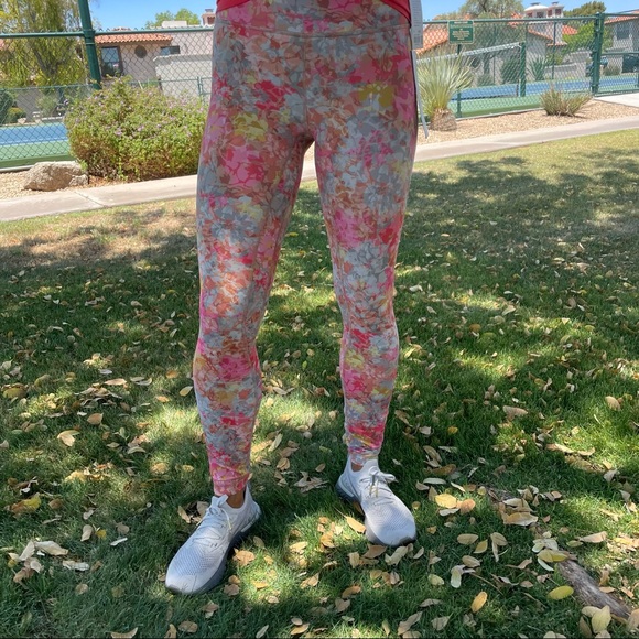 Lululemon Align HR Pant 25” - Picture 2 of 13